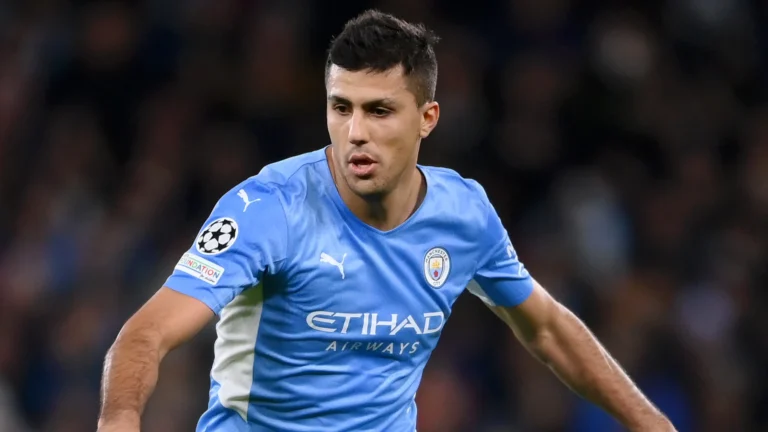 Rodri bác bỏ khẳng định của Simeone rằng Premier League không chú ý đến phòng ngự: phong cách đội bóng khác nhau, Manchester City coi trọng phòng ngự