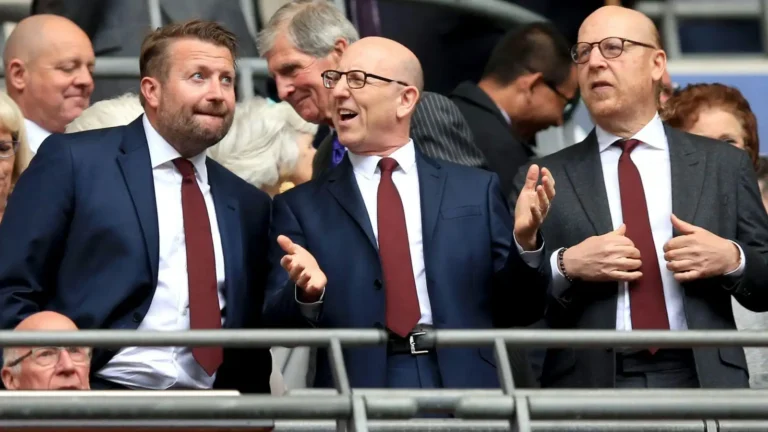 Chuyên gia tài chính: Glazers không có nghĩa vụ theo hợp đồng phải trả nợ cho Manchester United và họ đang thể hiện sự coi thường người hâm mộ